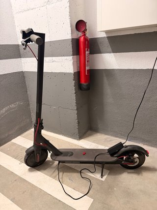 Patinete Eléctrico Xiaomi Mi Scooter M365