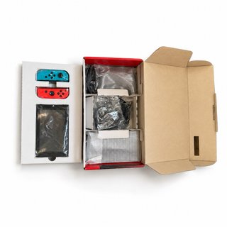 Nintendo Switch V2 con custodia
