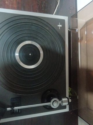 Tocadiscos Philips 437