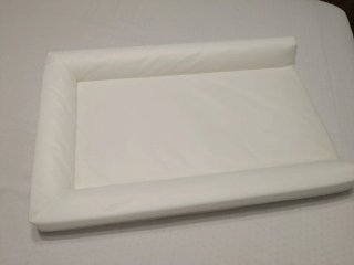 Cambiador VADRA IKEA con funda