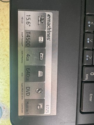 Portátil eMachines 15.6 640GB 4GB RAM