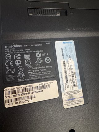 Portátil eMachines 15.6 640GB 4GB RAM