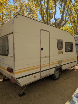 Caravana knaus -750kg