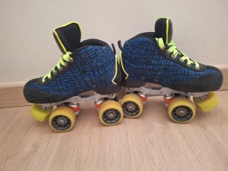 Pattini da hockey REPLIC taglia 35