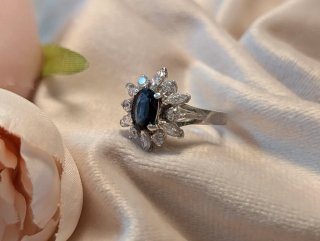 Anello in Argento con Zaffiro Naturale