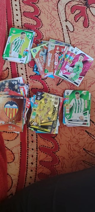 Álbum y cromos LaLiga Adrenalyn 23/24 24/25-25/26