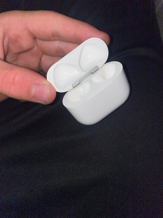 Airpods 4 con cancelación de ruido