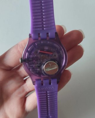 Reloj Swatch Lila y Azul