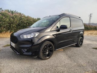 Ford Transit Courier 2021