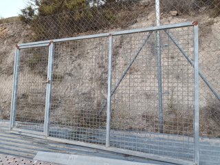 Reja metálica de malla galvanizada