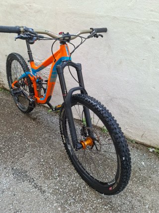 Bicicleta Giant Reign Descenso