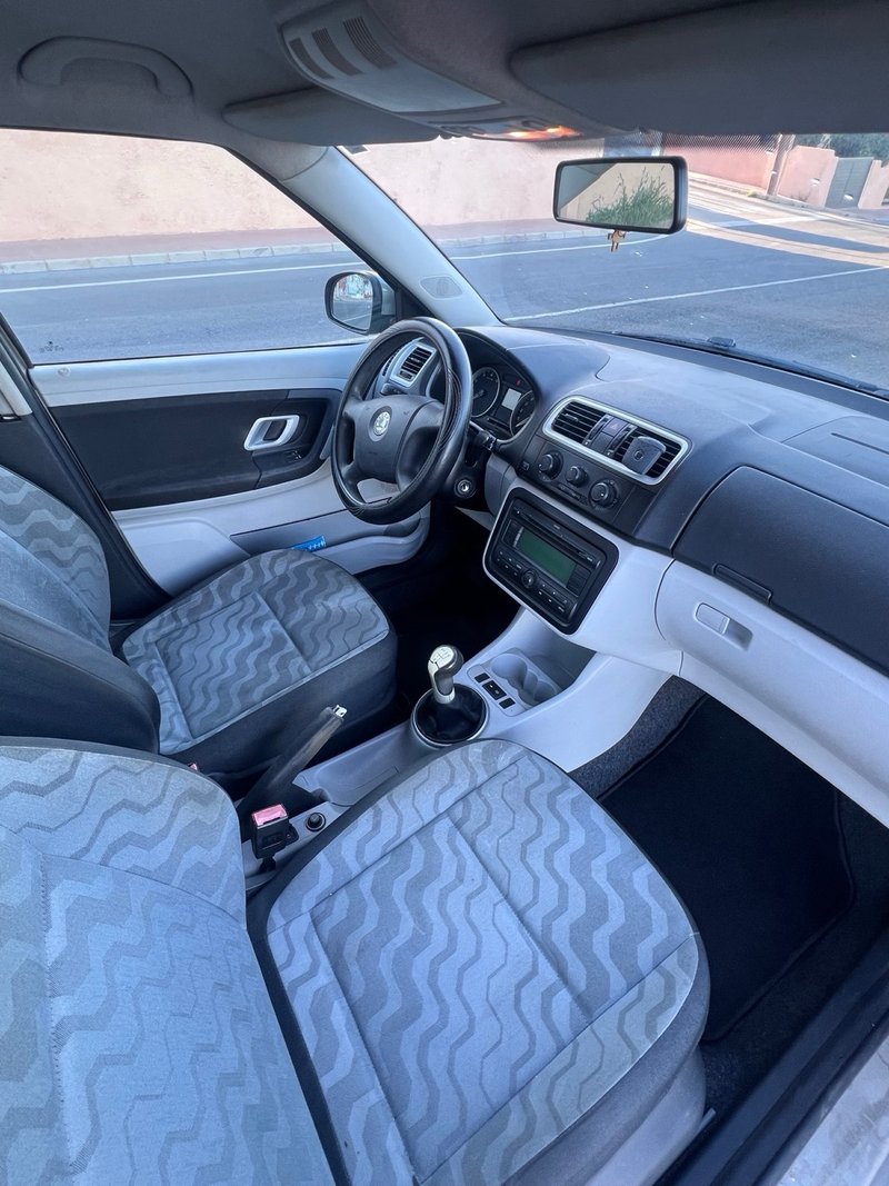 Škoda Fabia 1.2 Urban 2008, foto 9
