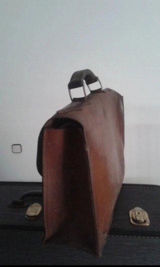 Portafolios de cuero marrón