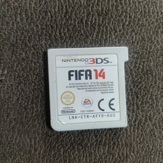 Yoshi's New Island Nintendo 3DS e FIFA 14