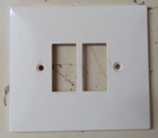 Placa Mecanismo Doble Crema Plastimetal 122