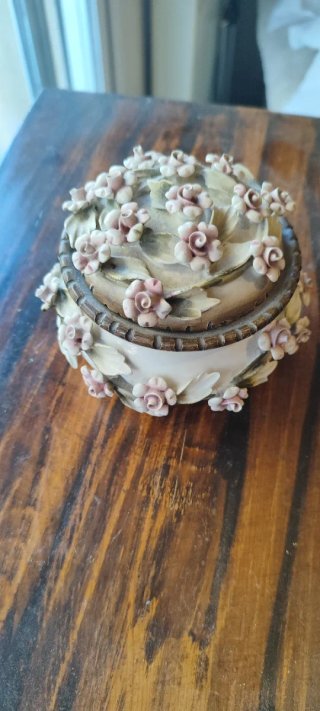 Recipiente decorativo floral
