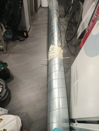 Tubo zincato da 25 cm di diametro