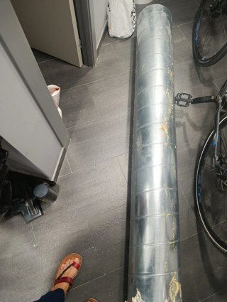 Tubo zincato da 25 cm di diametro