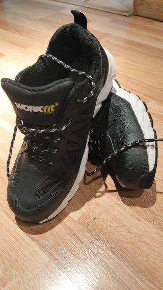 Zapatos de seguridad WORK FIT negros
