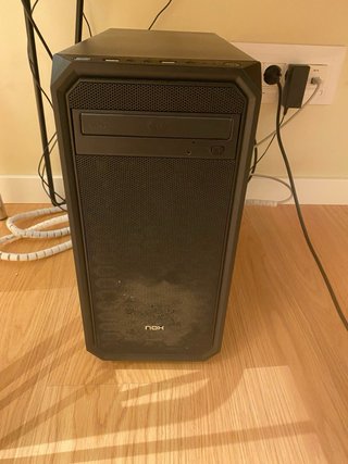 Ordenador sobremesa LG+Monitor+ Teclado y ratón