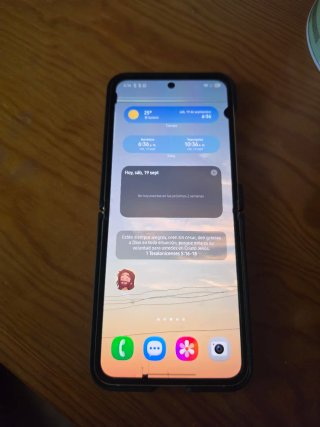 Samsung Galaxy Z Flip6