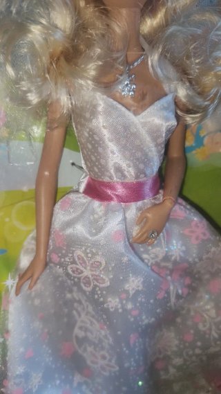 Barbie Sposa con Abito Bianco e Accessori