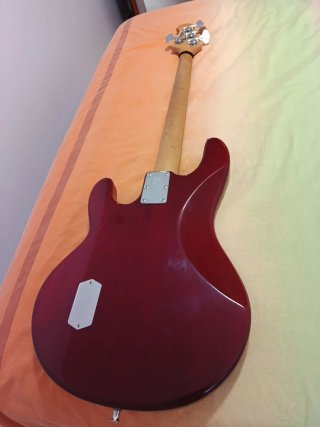 Bajo Musicman Stingray Classic 1994