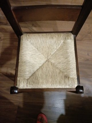 Sillas de comedor de madera y mimbre