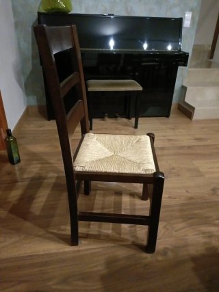 Sillas de comedor de madera y mimbre