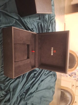 Scatola Tudor Total Black