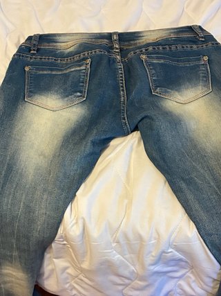 Pantaloni jeans vintage con stampa floreale