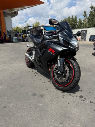 Suzuki GSXR 600 K7 Black Edition