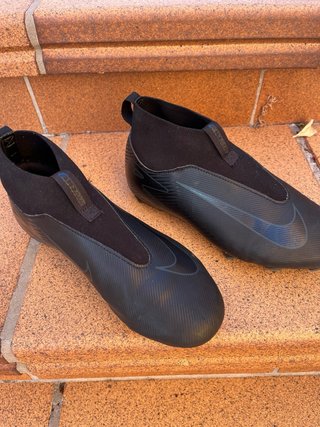 Scarpe da calcio Nike Mercurial nere per bambini