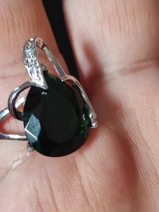 Set in argento sterling con anello, orecchini e spilla