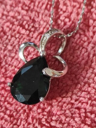 Set in argento sterling con anello, orecchini e spilla