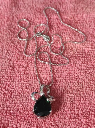 Set in argento sterling con anello, orecchini e spilla