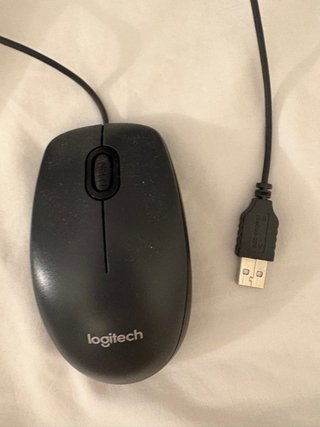 Teclado y Ratón Logitech Cable Negro