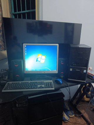 PC Medion Pentium 4.0 Torre Completa