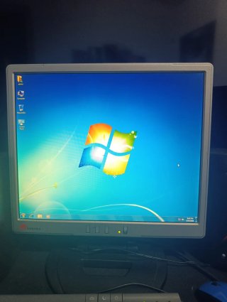 PC Medion Pentium 4.0 Torre Completa
