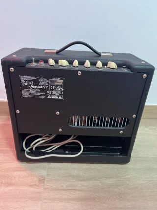Amplificador Fender Blues Junior IV