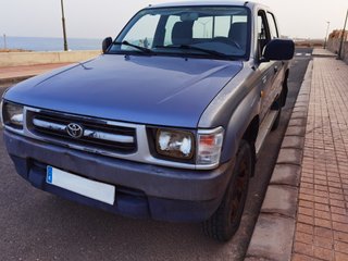 Toyota Hilux Doble Cabina 4x4 2.4TD 2000 90CV
