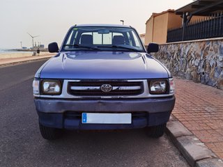 Toyota Hilux Doble Cabina 4x4 2.4TD 2000 90CV