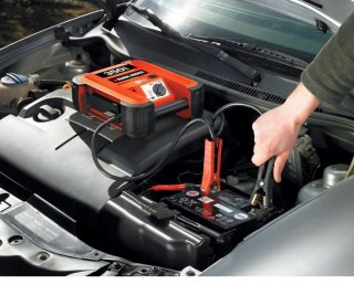 Arrancador de Batería BLACK+DECKER 700A