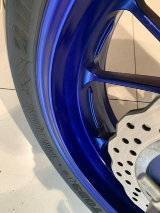 Yamaha MT-07 Naked Azul y Negra