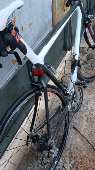 Bicicleta de carretera bh g4 de carbono
