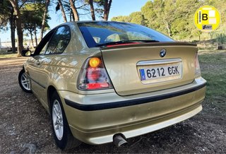 BMW Serie 3 2004 240.000km gasolina pegatina B