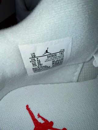 Jordan 4 White Cement