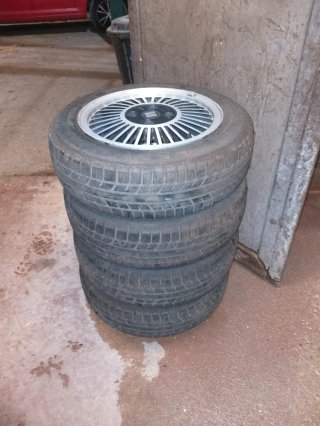 Llantas Seat