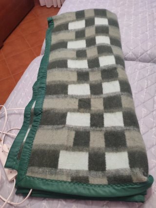 Manta Eléctrica Gris y Verde