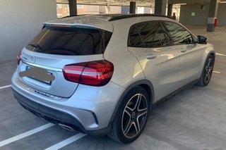 Mercedes-Benz GLA AMG Line BlackEdition TechoSolar